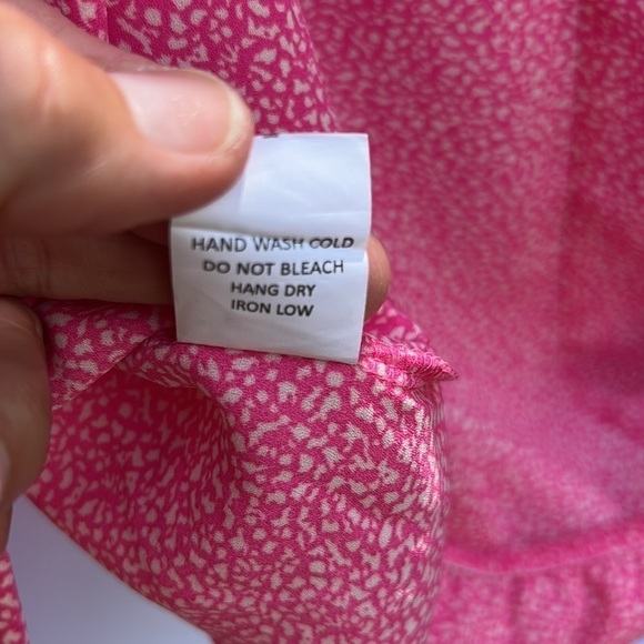 Sienna Sky, Pink & White Sleeveless top, rounded neck & an elastic bottom - Picture 10 of 10